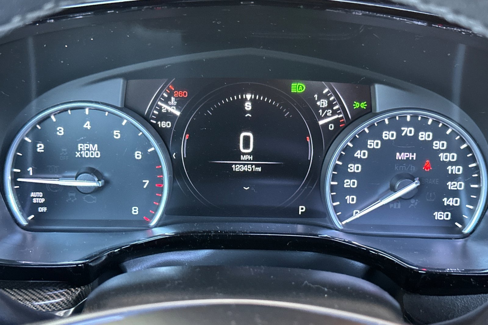 Used 2018 Cadillac XT5 Platinum w/ Driver Assist Package AWD/4WD image 25