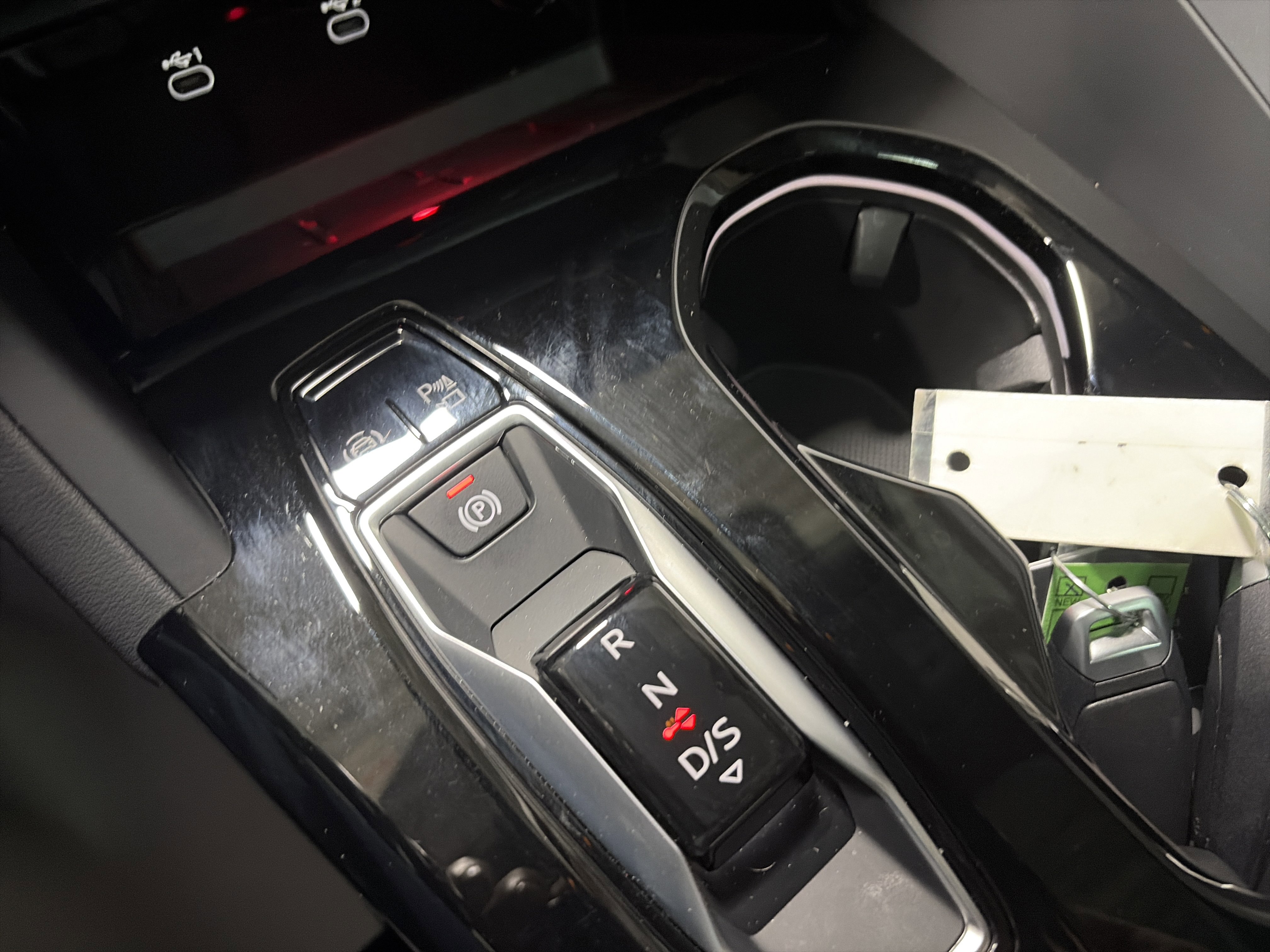 Certified 2025 Audi Q5 Premium w/ Convenience Package image 25