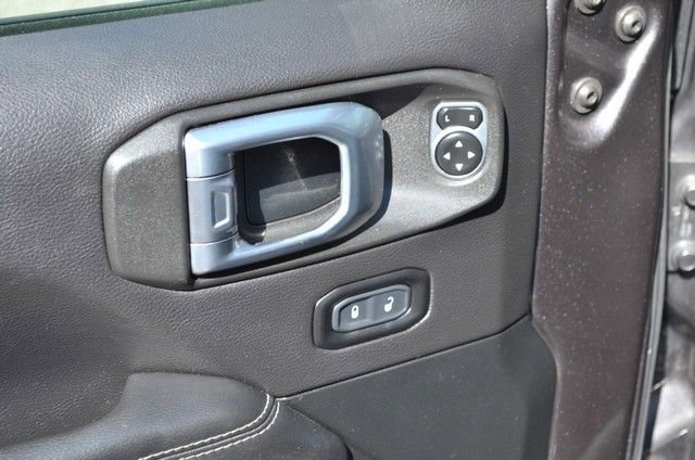 Used 2020 Jeep Gladiator Overland image 16