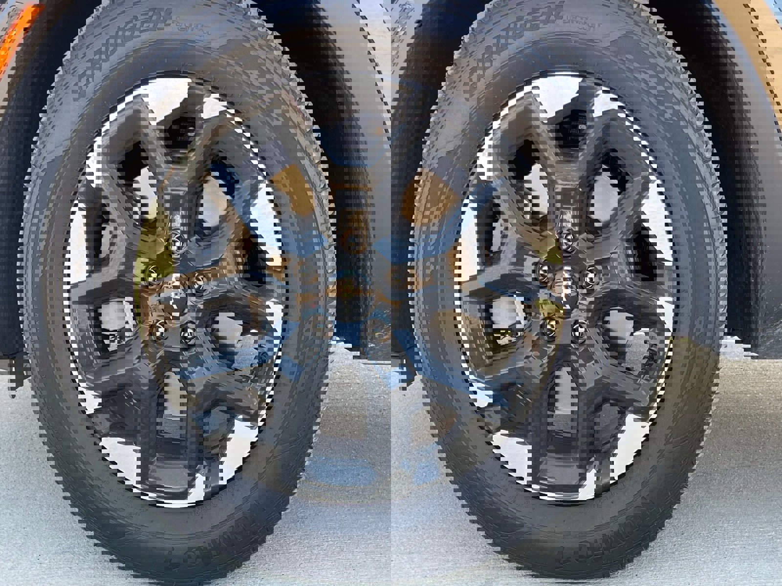 Used 2024 Kia Sorento S w/ Panoramic Sunroof Package image 8