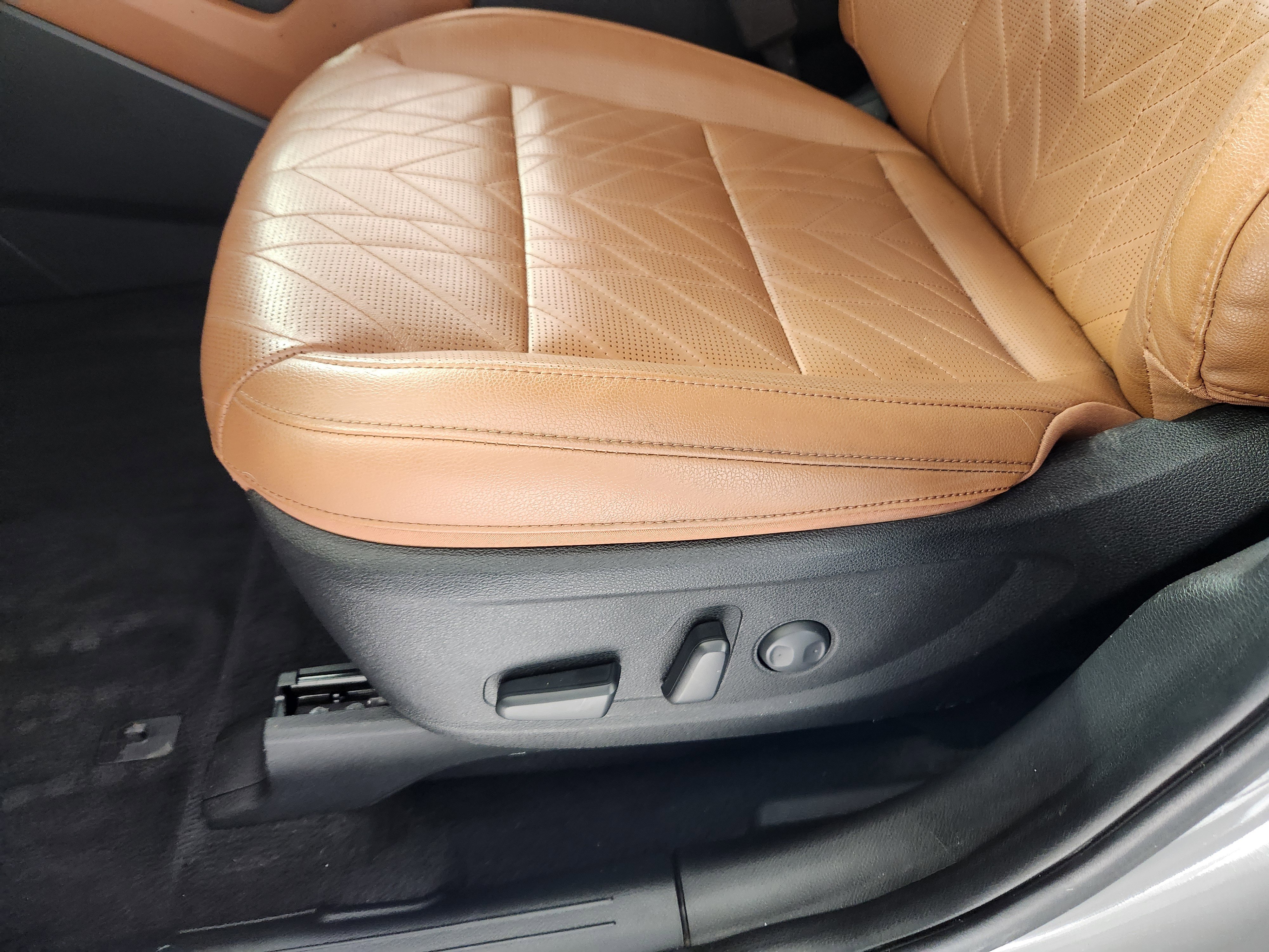 Used 2023 Kia Telluride EX X-Line image 13