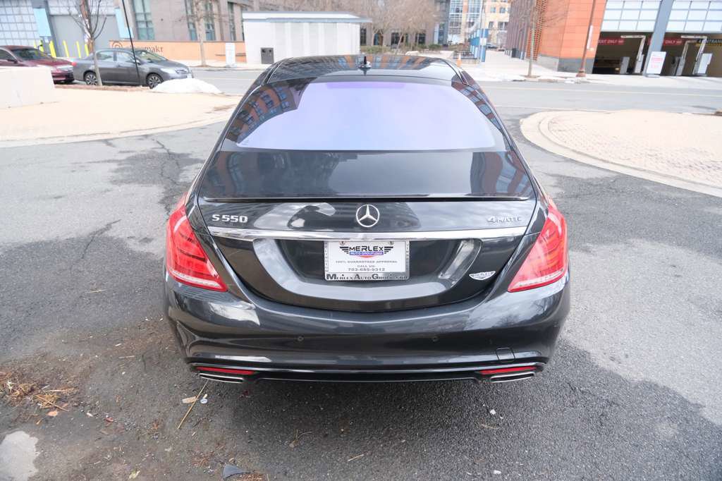 Used 2016 Mercedes-Benz S 550 4MATIC Sedan image 9