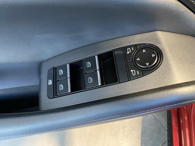 Used 2020 MAZDA MAZDA3 Hatchback FWD image 19