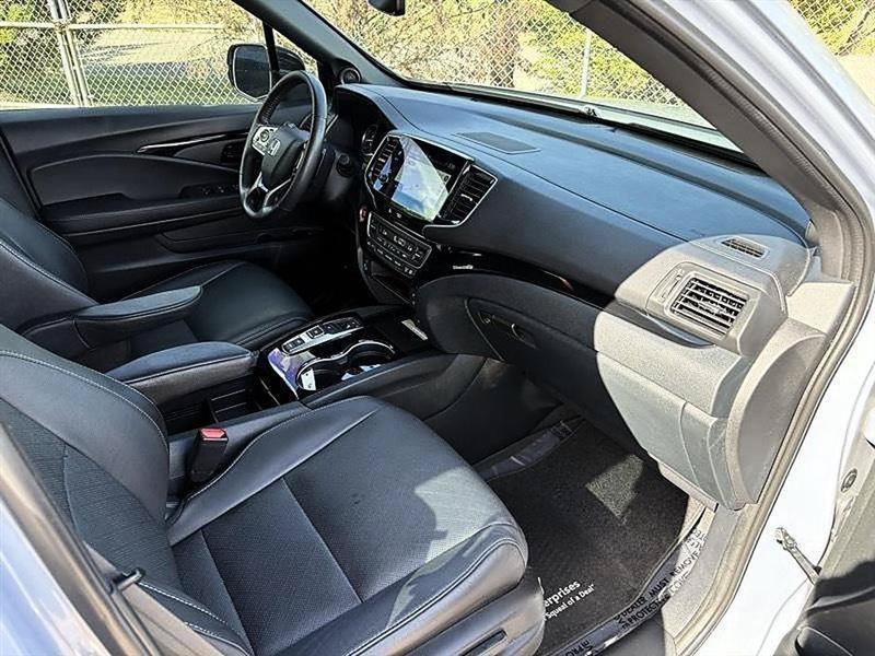 Used 2023 Honda Passport Elite image 34