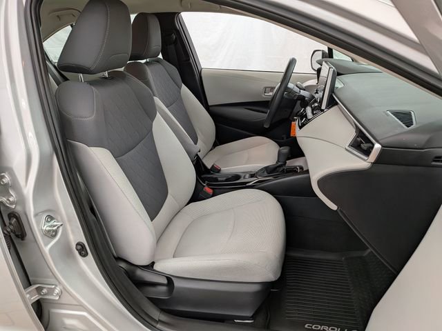 Used 2021 Toyota Corolla LE image 20
