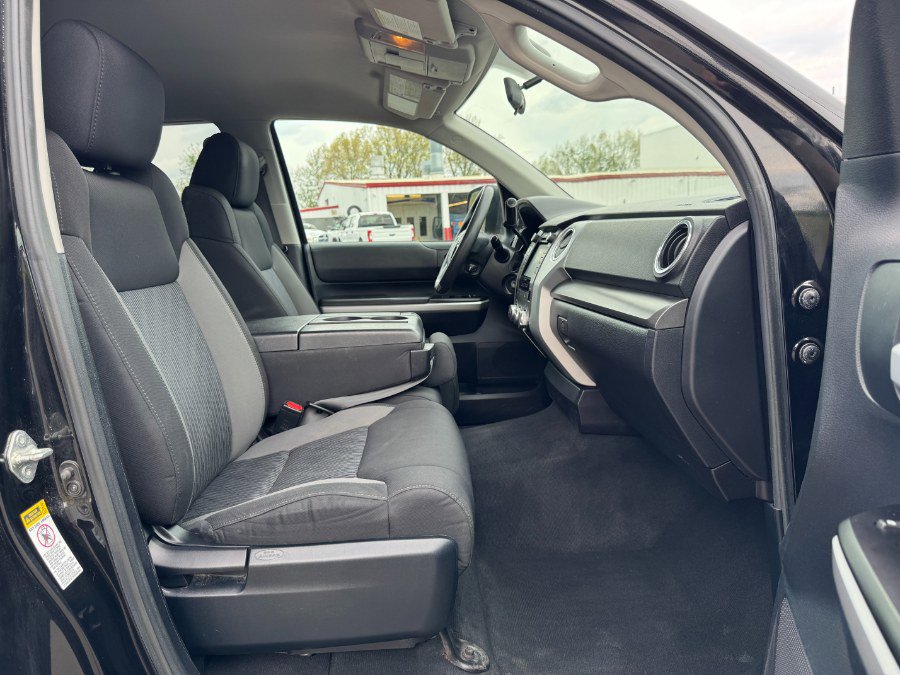 Used 2015 Toyota Tundra SR5 AWD/4WD image 18