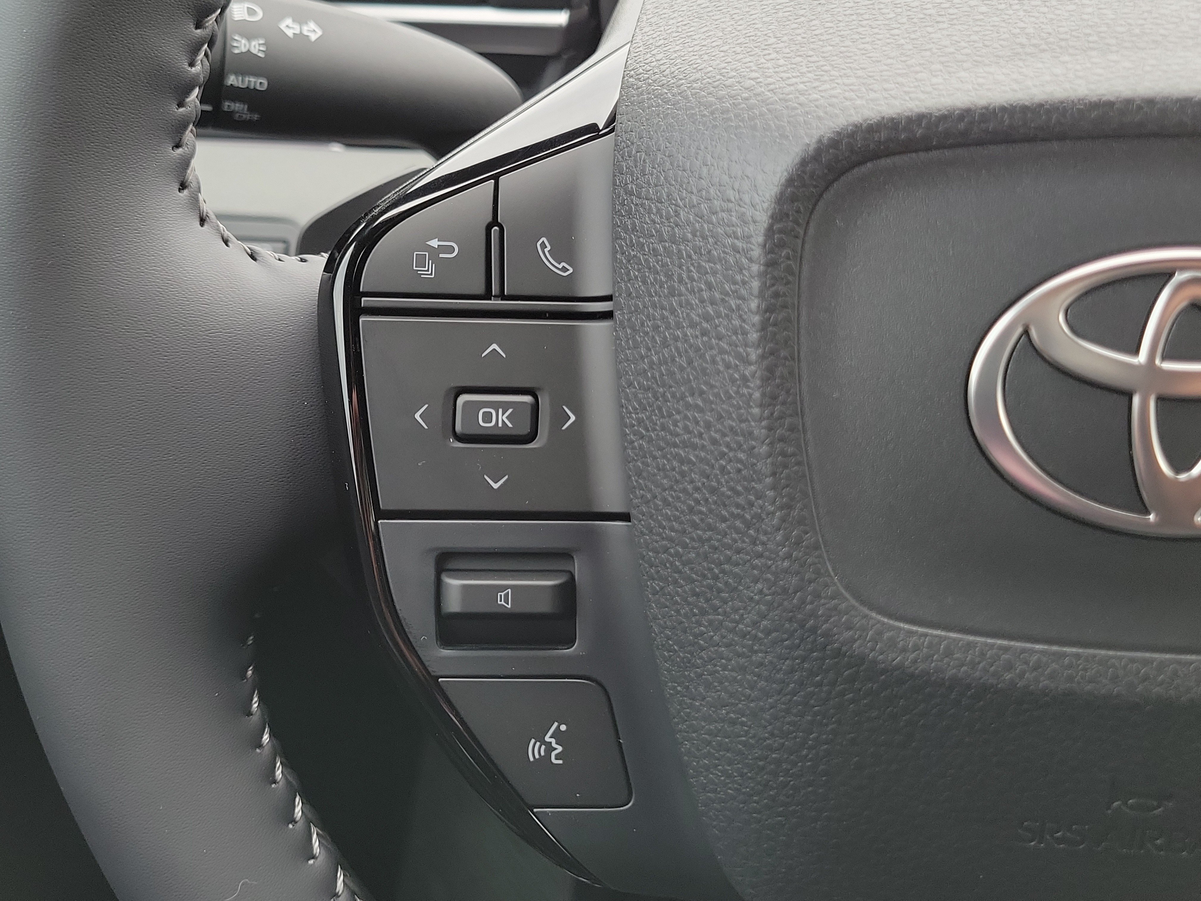 New 2026 Toyota C-HR AWD/4WD image 28