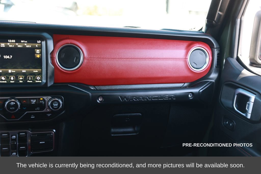 Used 2023 Jeep Wrangler Unlimited Rubicon 4xe image 31