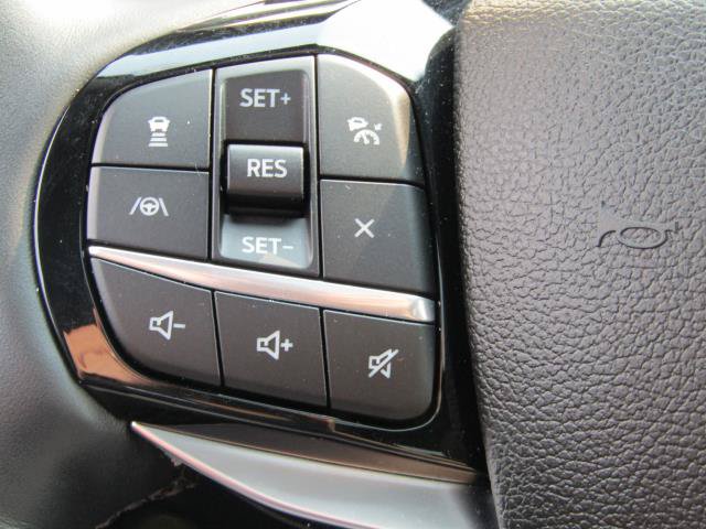 Certified 2022 Ford Explorer Platinum w/ Equipment Group 601A AWD/4WD image 24