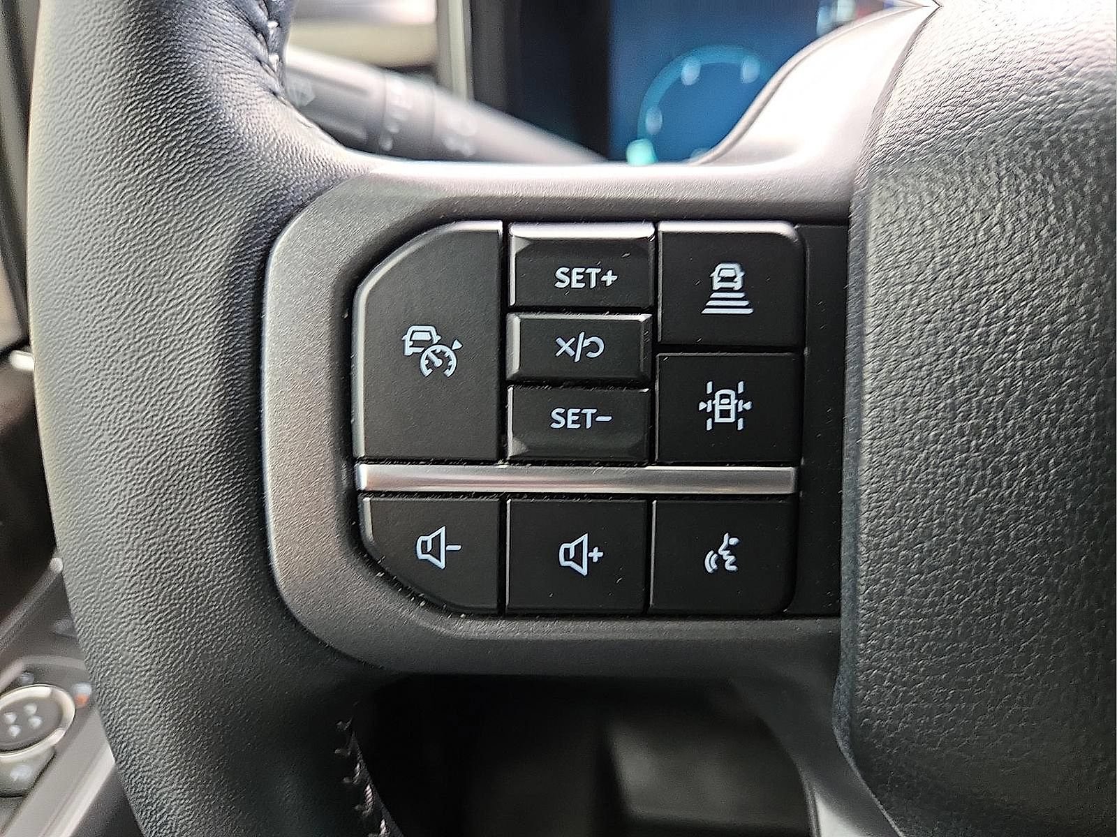Used 2024 Ford F250 Lariat w/ Lariat Ultimate Package AWD/4WD image 21