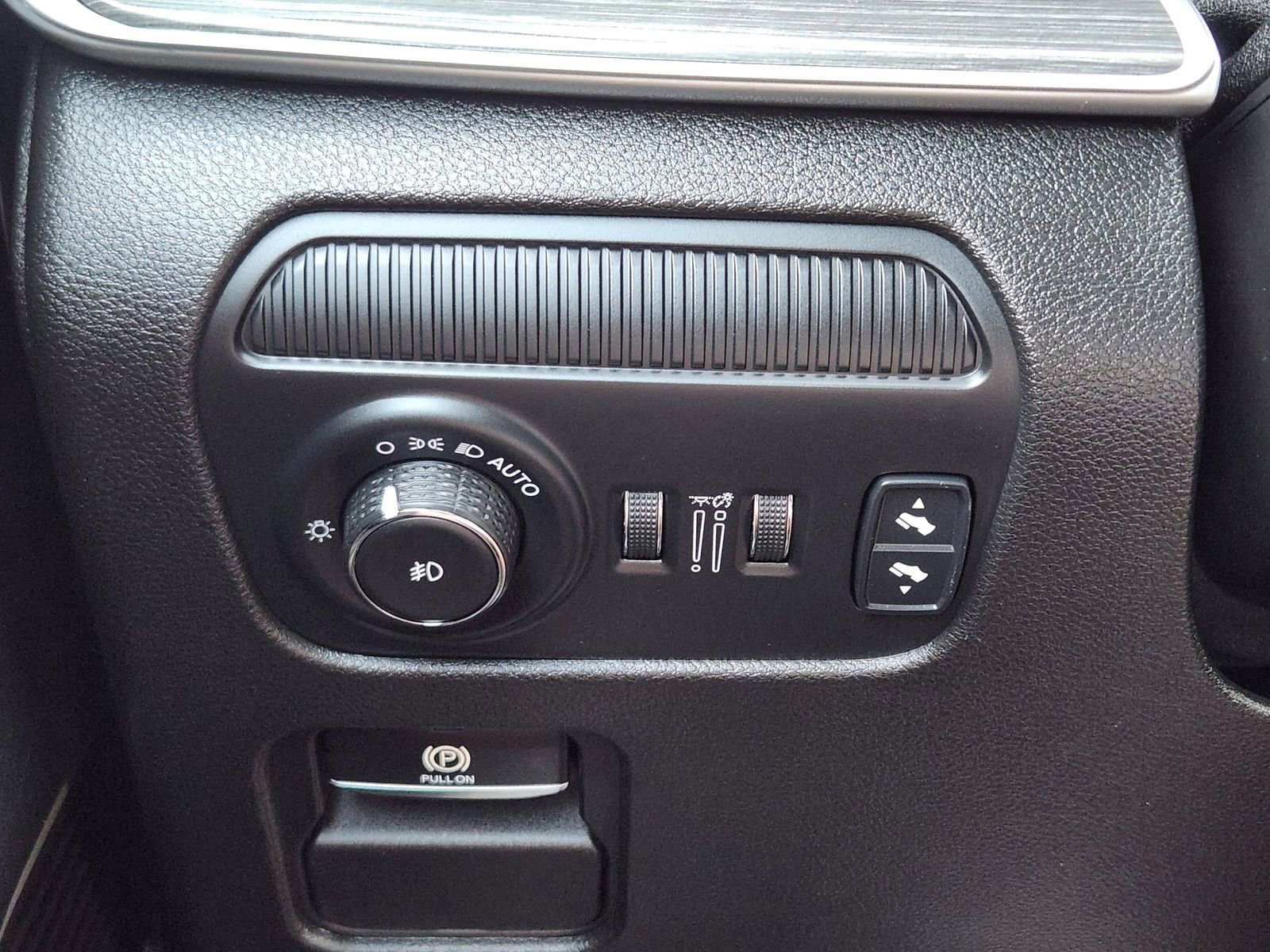 Used 2024 Jeep Wagoneer Series II image 24