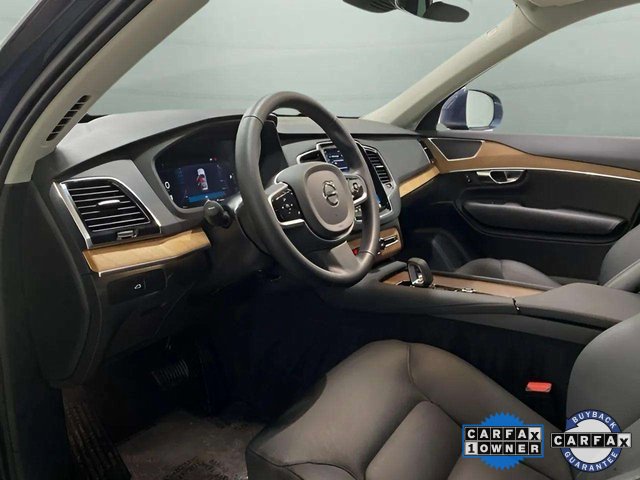 Used 2025 Volvo XC90 B6 Plus image 17