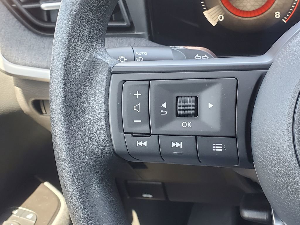 New 2026 Nissan Kicks SV AWD/4WD image 16