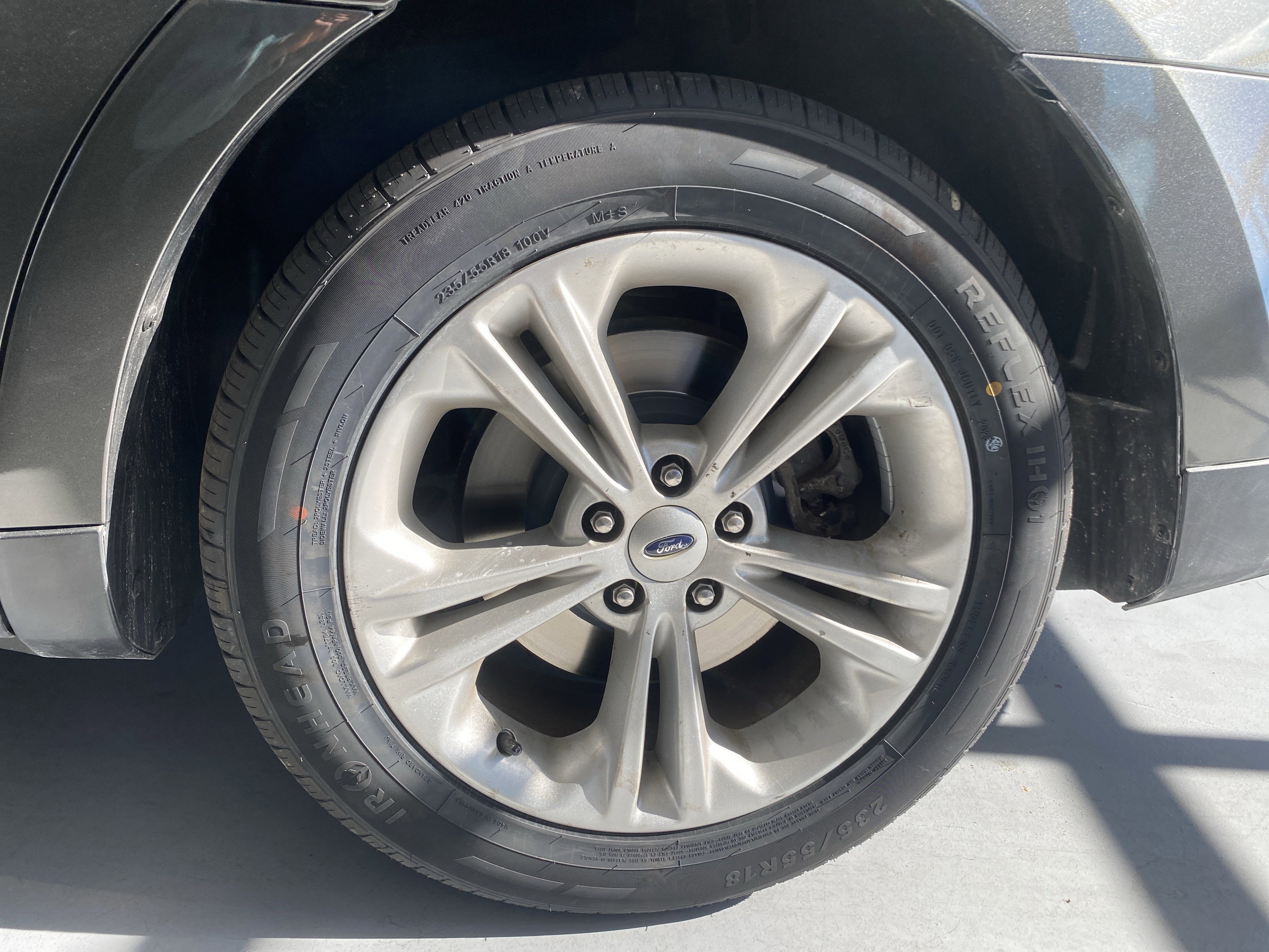 Used 2018 Ford Taurus SEL image 27