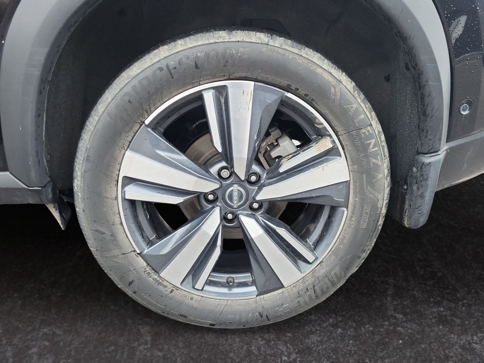 Used 2023 Nissan Rogue Platinum image 29