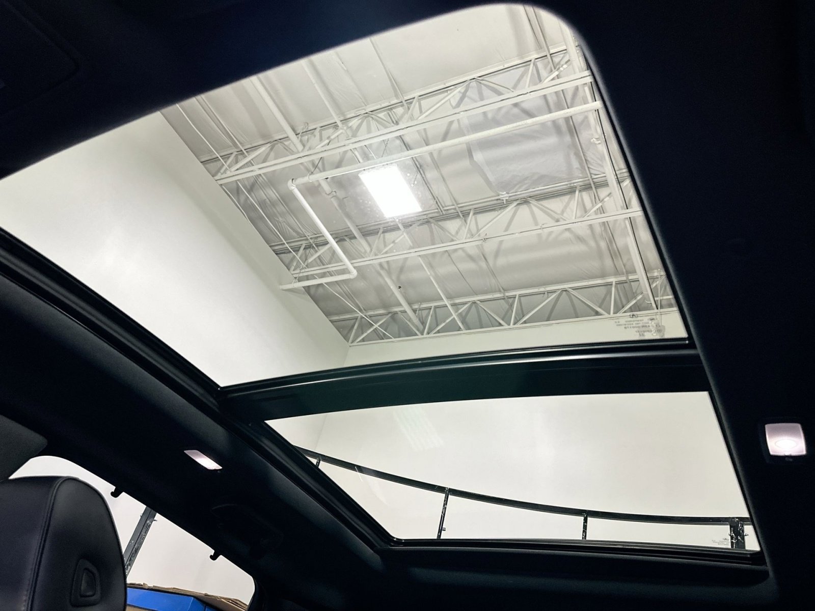 Used 2023 Acura MDX A-Spec image 33