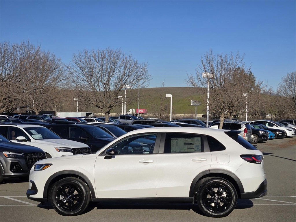 New 2026 Honda HR-V Sport image 7