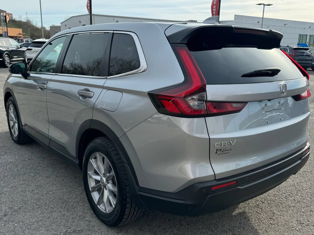Used 2023 Honda CR-V EX-L image 5