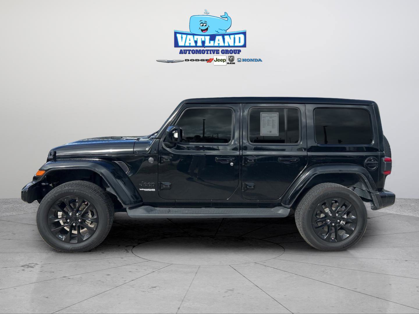 Certified 2022 Jeep Wrangler Unlimited Sahara image 2