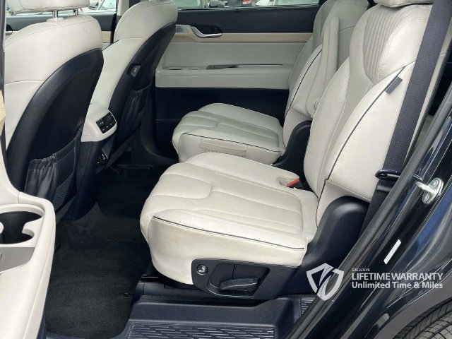 Used 2024 Hyundai Palisade Limited AWD/4WD image 19