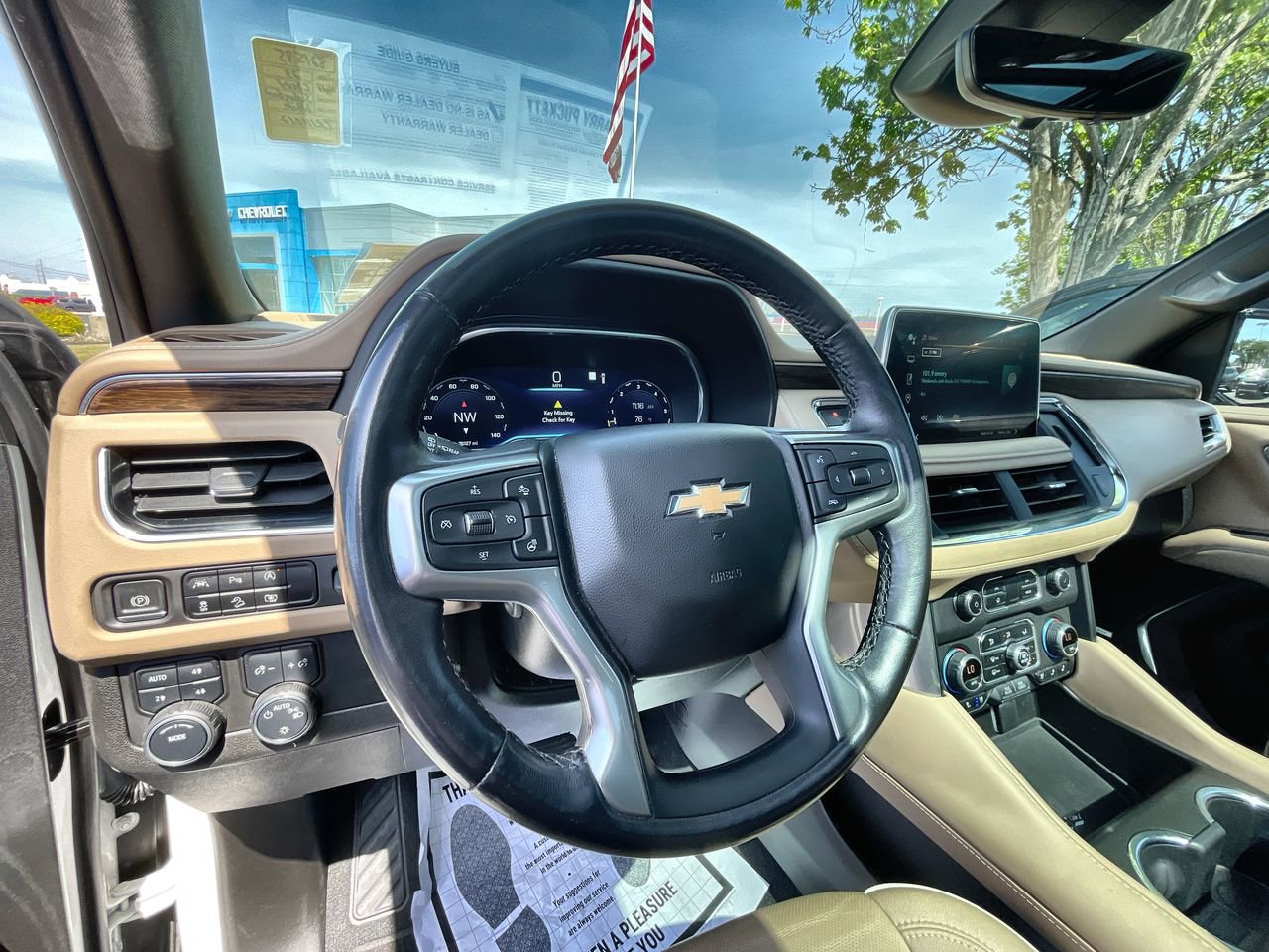 Used 2023 Chevrolet Suburban Premier AWD/4WD image 10