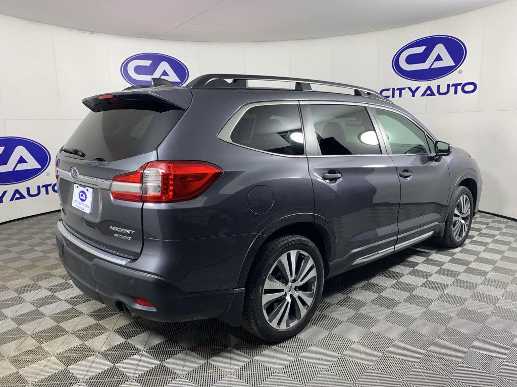 Used 2019 Subaru Ascent Limited w/ Popular Package #2 image 3