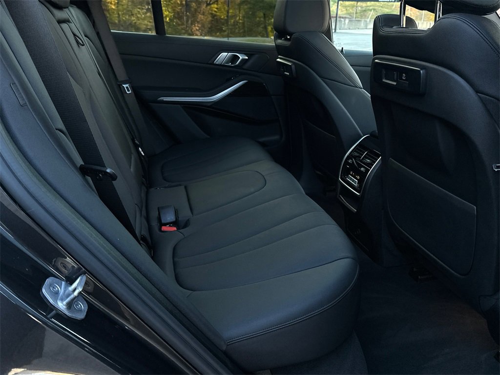 Used 2021 BMW X5 xDrive40i w/ Convenience Package image 12