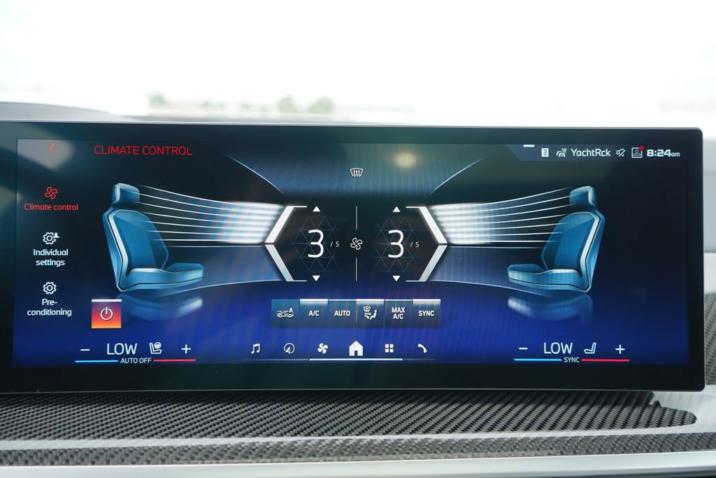 New 2026 BMW X7 M60i image 17