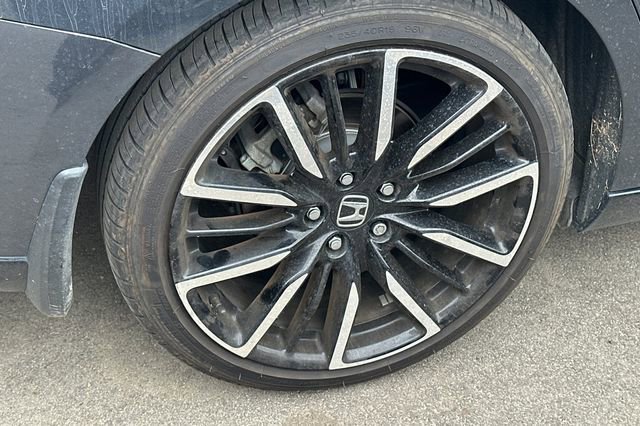 Used 2024 Honda Accord Touring image 4