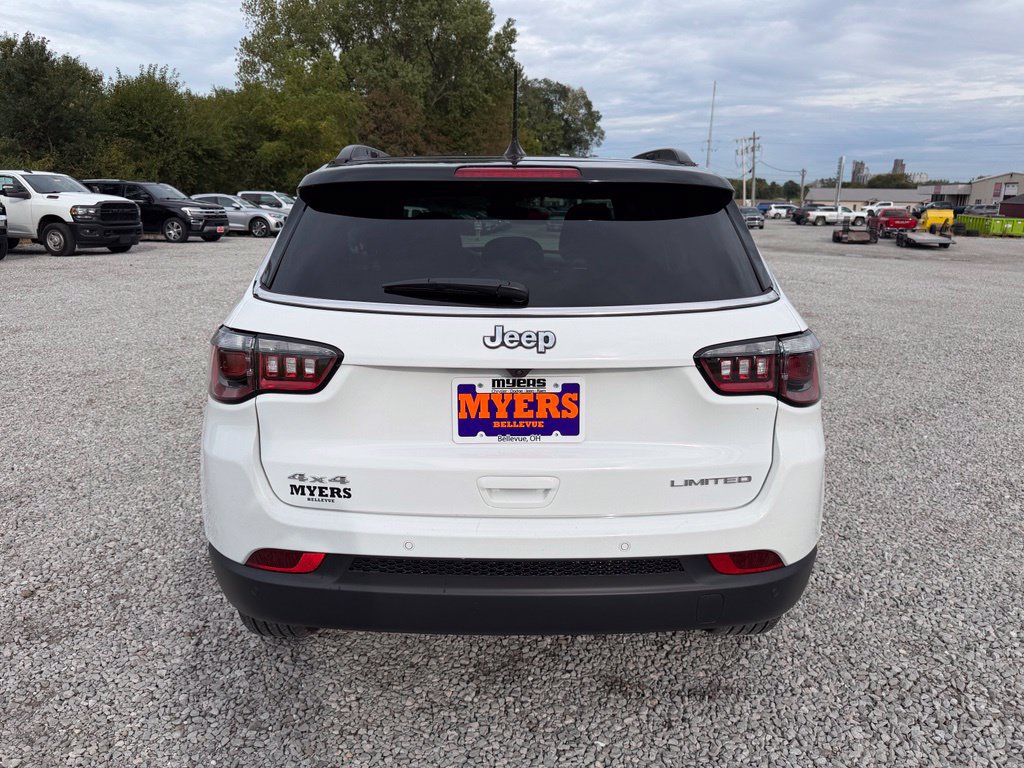 Used 2026 Jeep Compass Limited AWD/4WD image 29