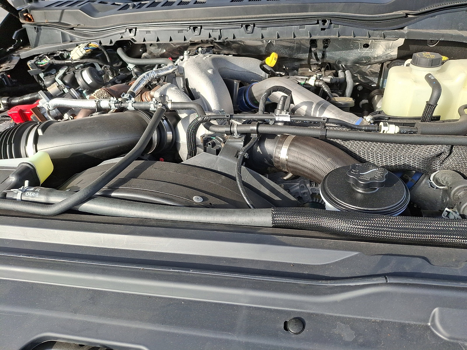 Used 2024 Ford F550 4x4 Crew Cab Super Duty image 27