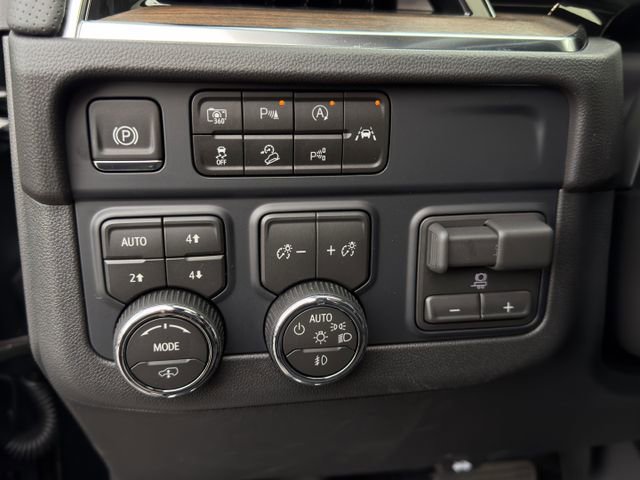 New 2026 Chevrolet Tahoe High Country image 18