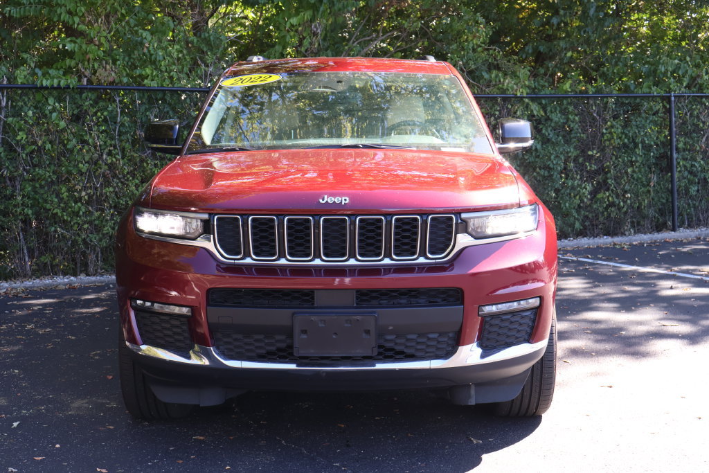 Used 2022 Jeep Grand Cherokee L Limited AWD/4WD image 2