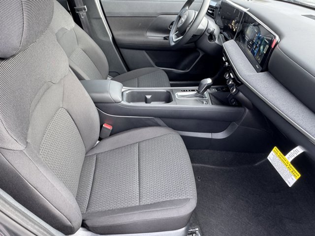 New 2026 Nissan Kicks S image 7