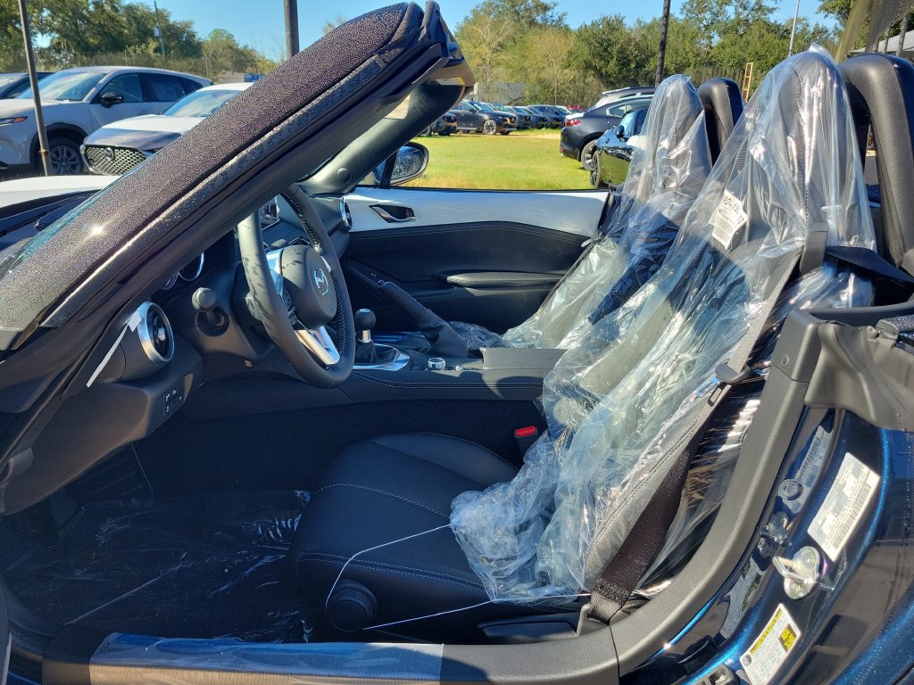 New 2026 MAZDA MX-5 Miata Grand Touring RWD image 2