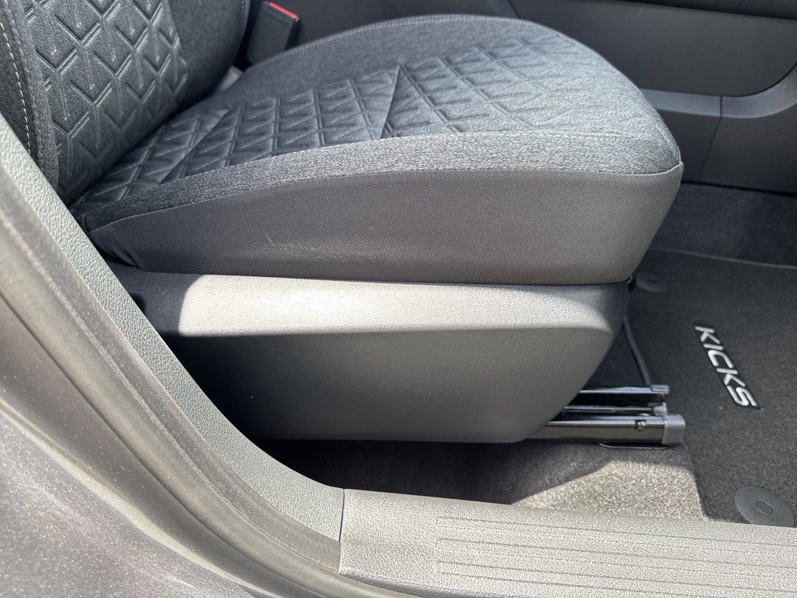 New 2026 Nissan Kicks SV w/ Cold Weather Package FWD image 27