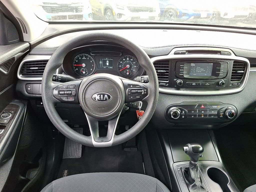 Used 2017 Kia Sorento LX image 13