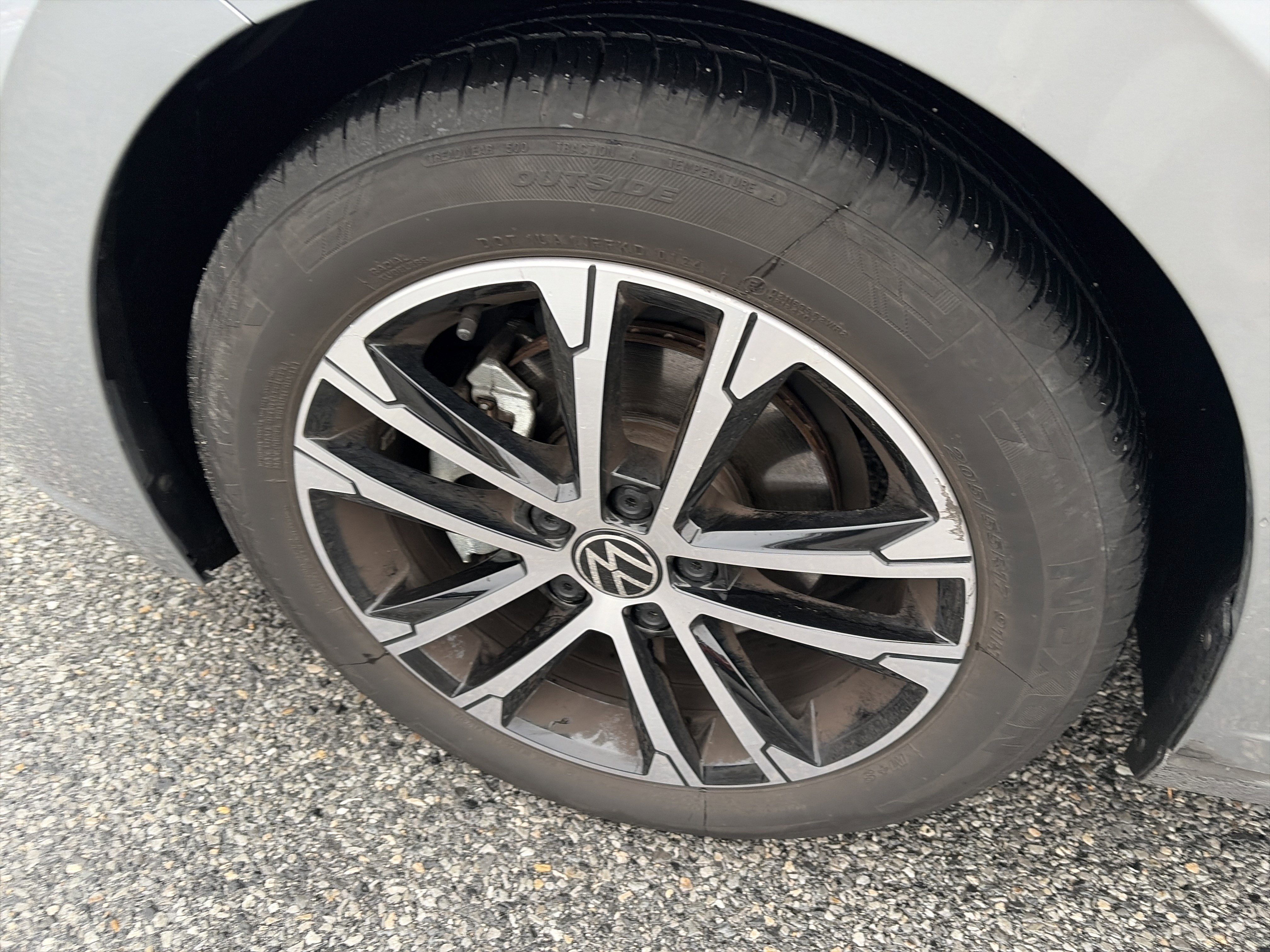 Used 2024 Volkswagen Jetta Sport image 7