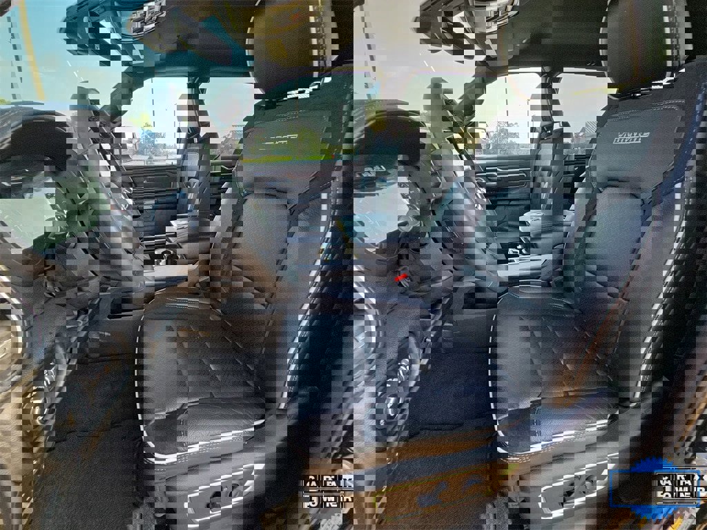 Used 2025 RAM 1500 Laramie image 13