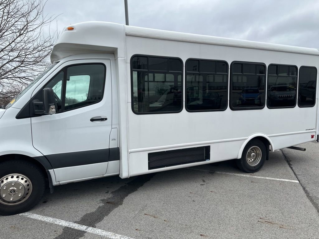 Used 2022 Mercedes-Benz Sprinter 3500 image 9