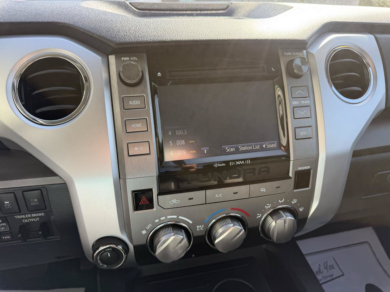 Used 2017 Toyota Tundra SR5 AWD/4WD image 23