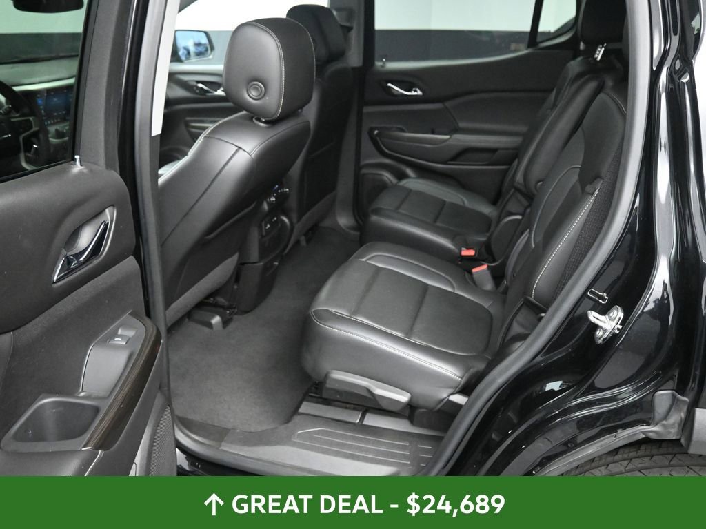 Used 2023 GMC Acadia SLT image 17