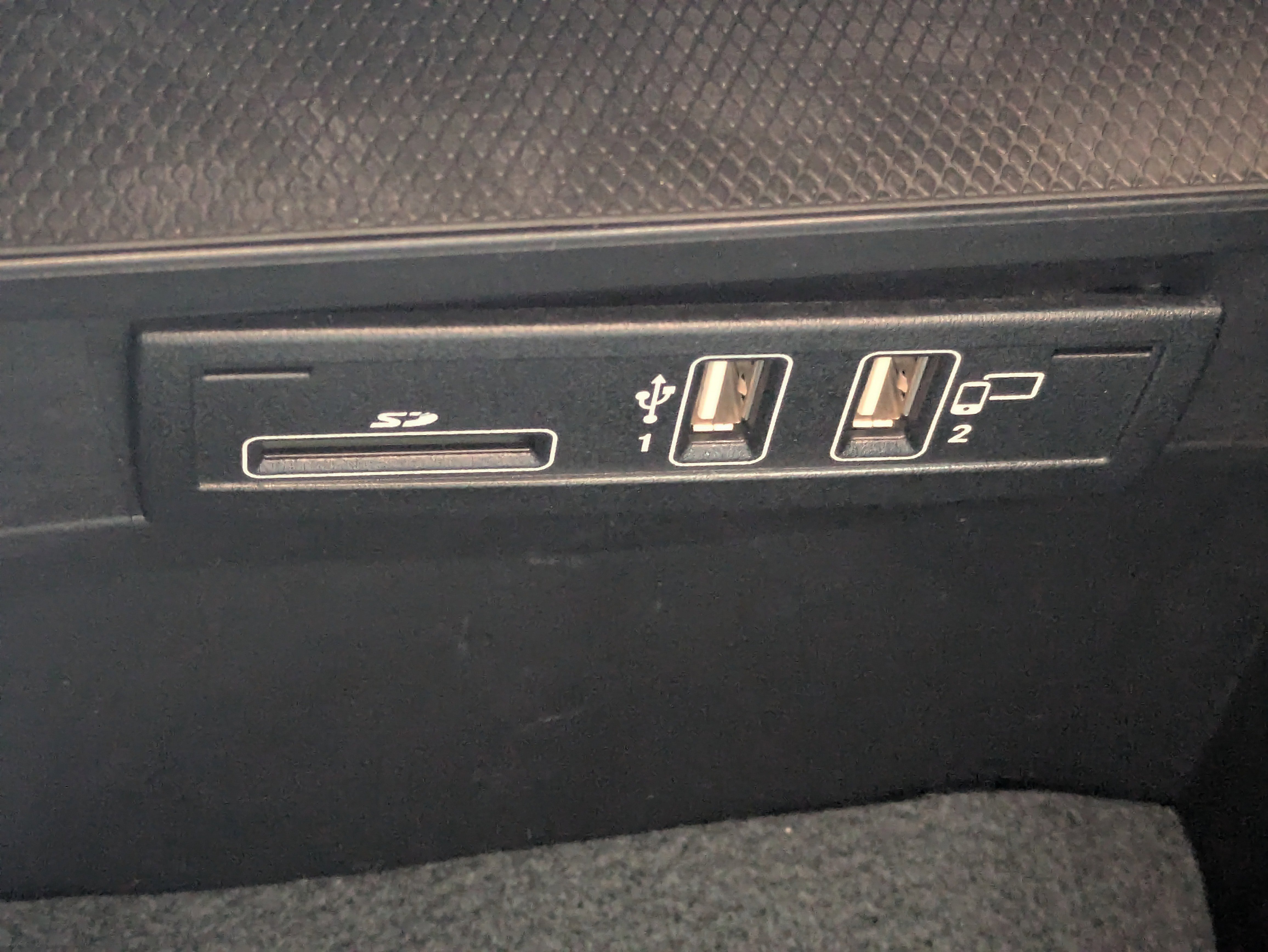 Certified 2023 Mercedes-Benz G 550 w/ G Manufaktur Interior Package image 23