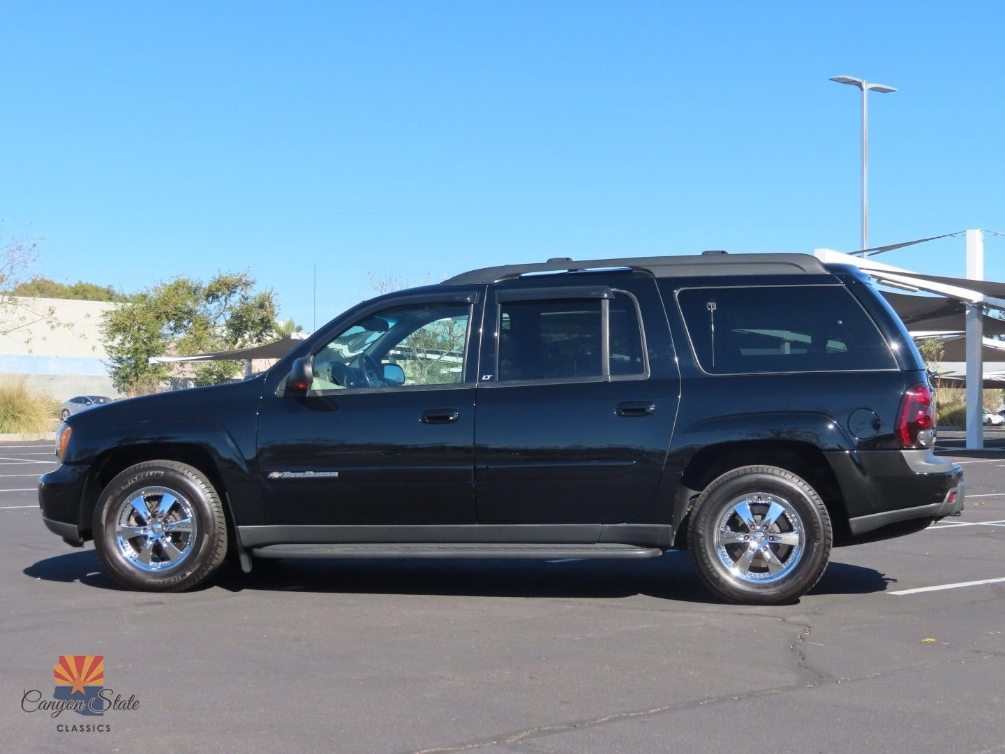 Used 2002 Chevrolet TrailBlazer LT w/ LT Leather Plus Pkg image 9