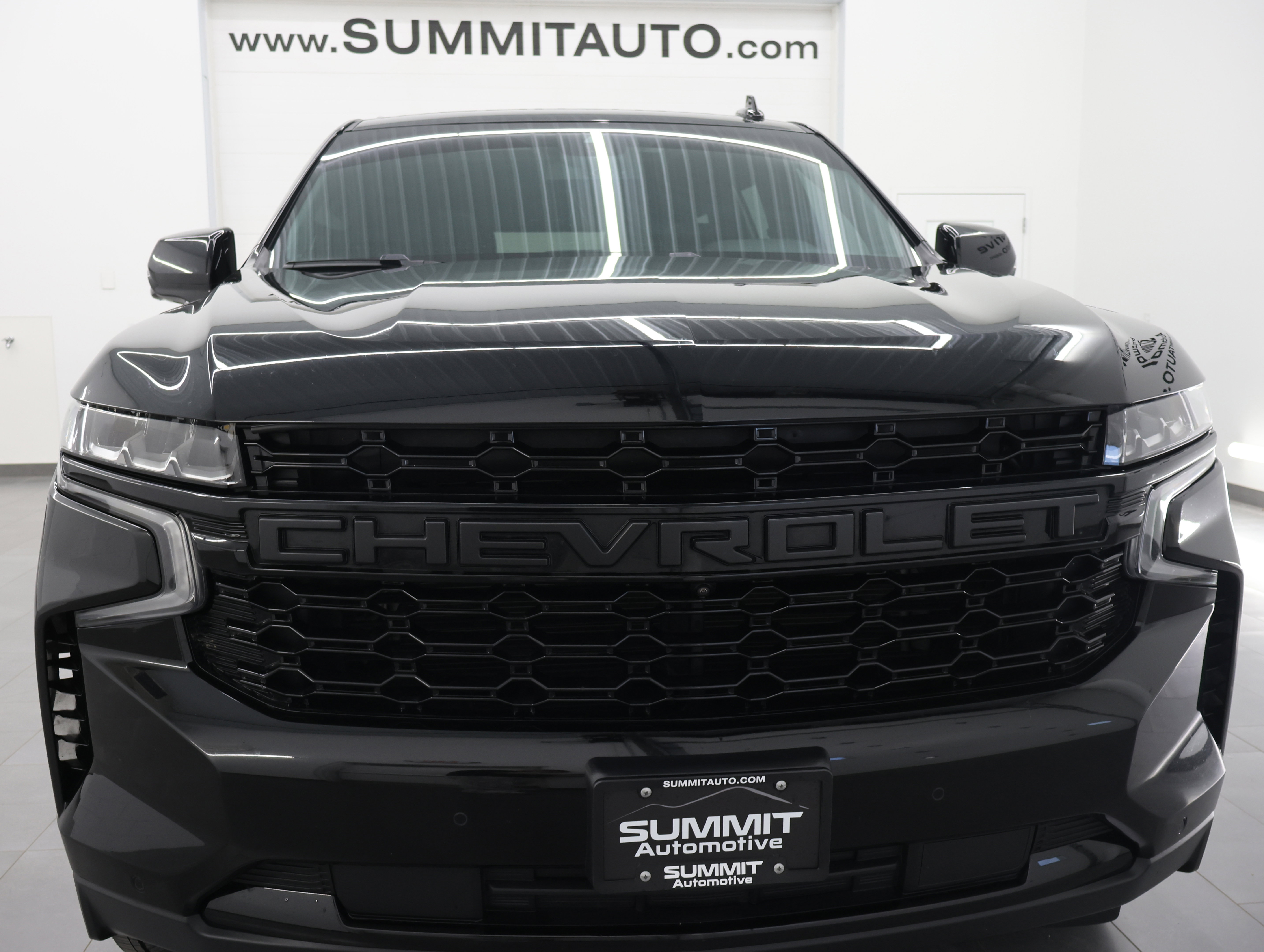 Used 2023 Chevrolet Suburban RST w/ Luxury Package AWD/4WD image 28