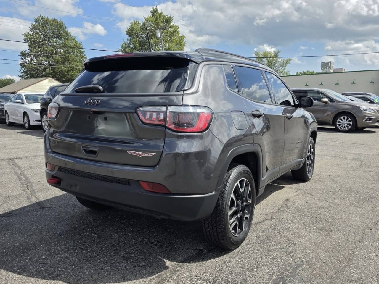Used 2019 Jeep Compass Trailhawk w/ Leather Interior Group AWD/4WD image 12
