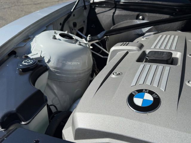 Used 2006 BMW Z4 3.0si image 11