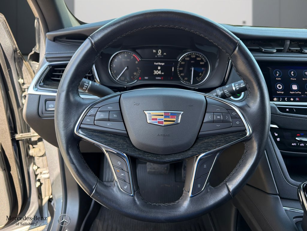 Used 2021 Cadillac XT5 Premium Luxury w/ LPO, Floor Liner Package FWD image 12