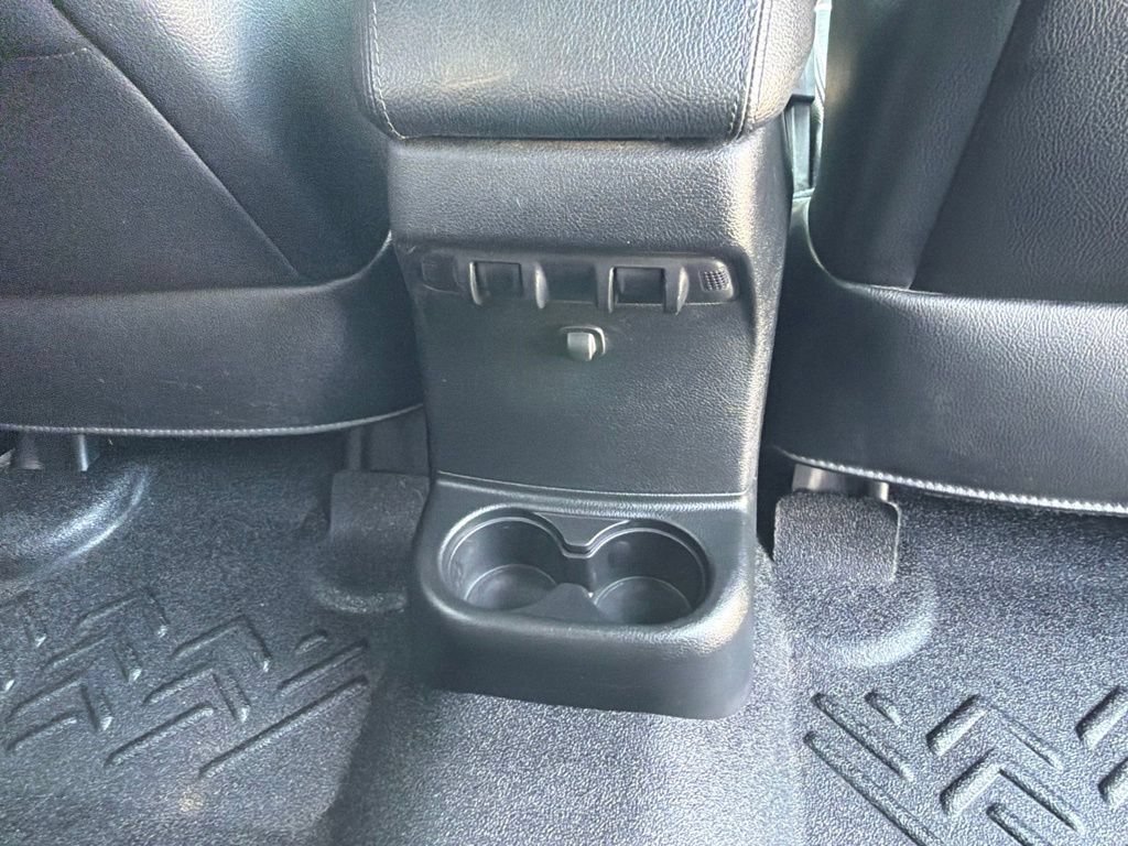 Used 2018 Jeep Wrangler Unlimited Rubicon AWD/4WD image 45
