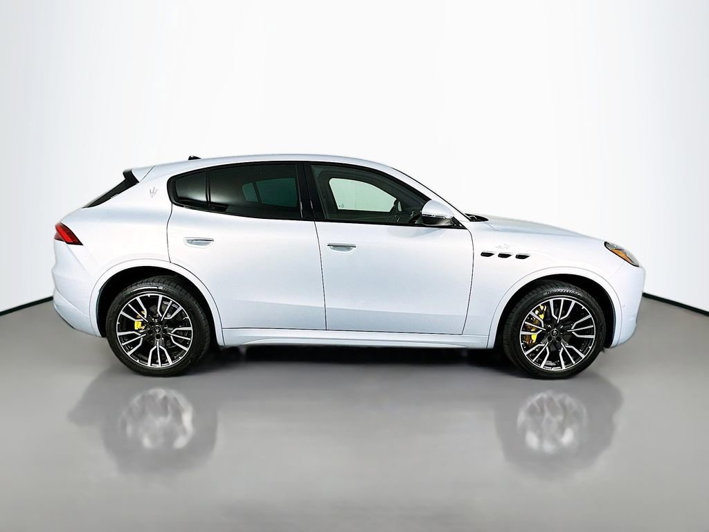 Used 2024 Maserati Grecale GT image 8